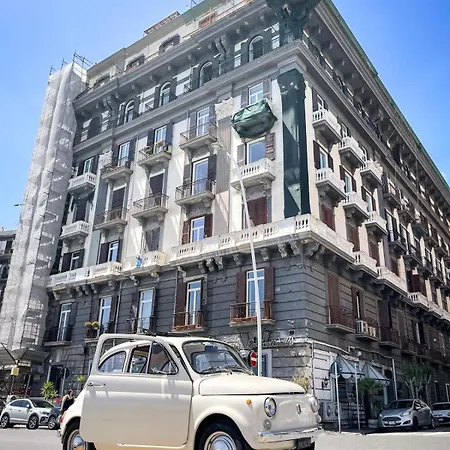 Lägenhet Vincenzino A Spaccanapoli *