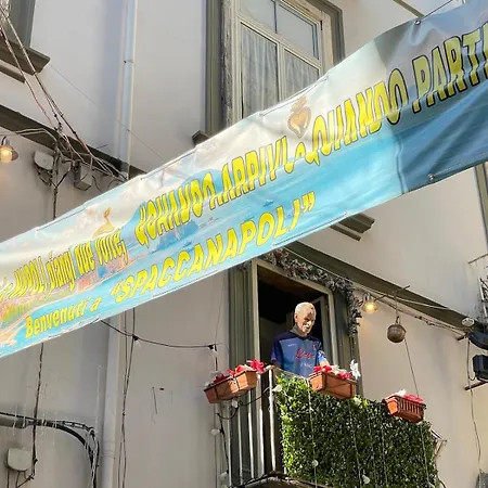 Lägenhet Vincenzino A Spaccanapoli Neapel